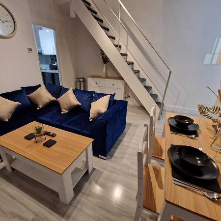 Cyfarthfa House Otel Cardiff Dış mekan fotoğraf
