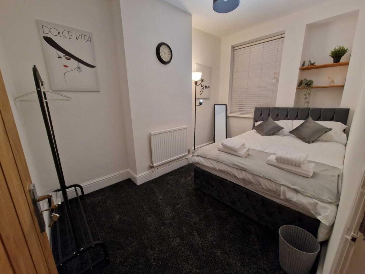 Cyfarthfa House Otel Cardiff Dış mekan fotoğraf
